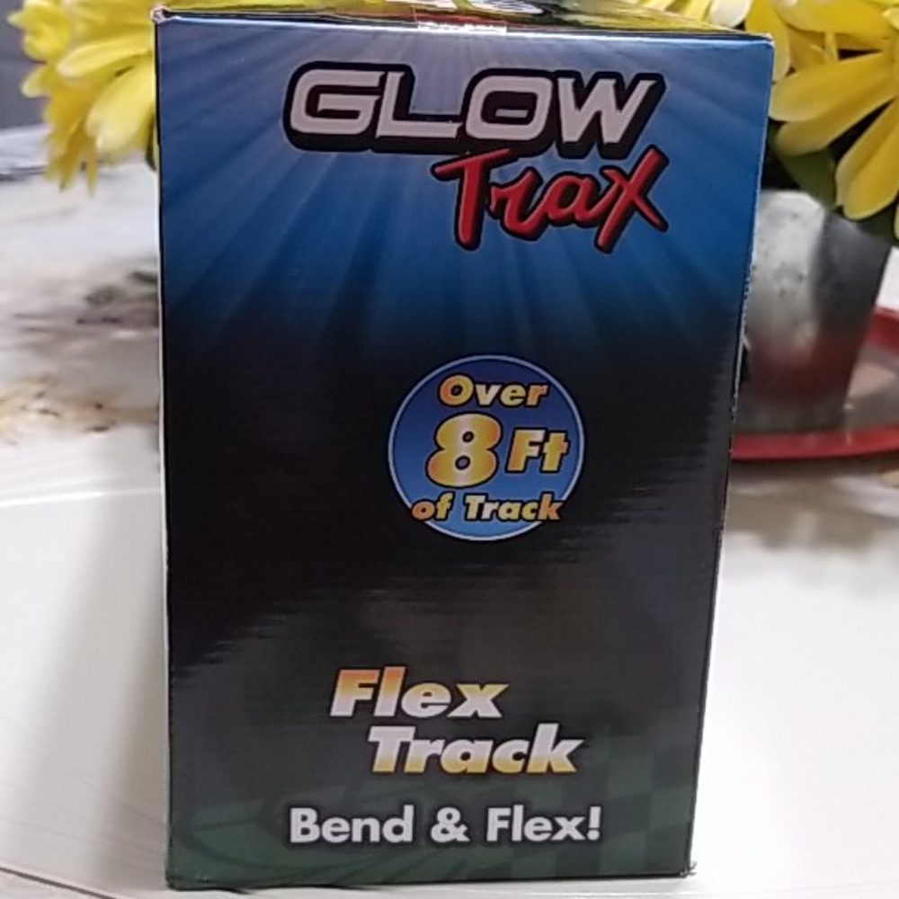 Glow Tracks - Picture 4 of 5